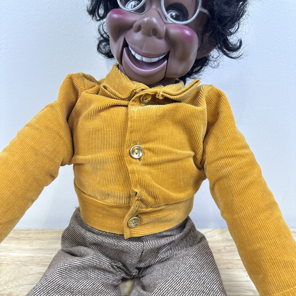 Vintage 1973 Eegee Lester Ventriloquist Dummy Doll Puppet WITH GLASSES & SHOES - Picture 3 of 11